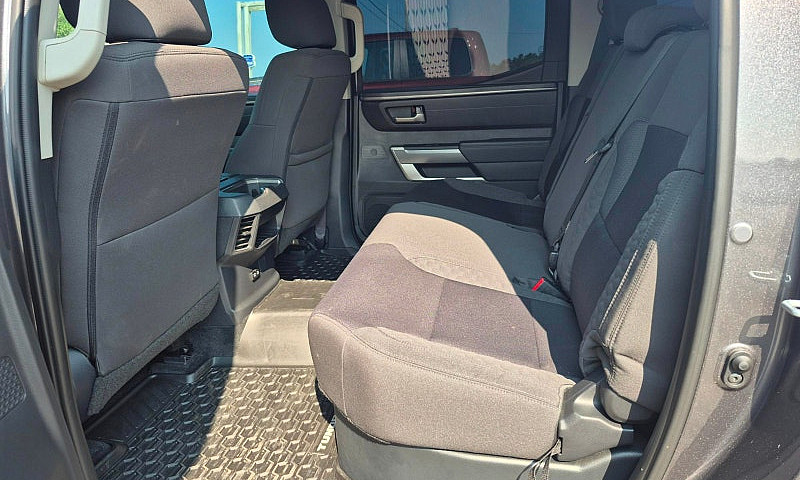 2024 Toyota Tundra C...
