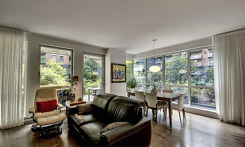 715 000$ - Condo À V...