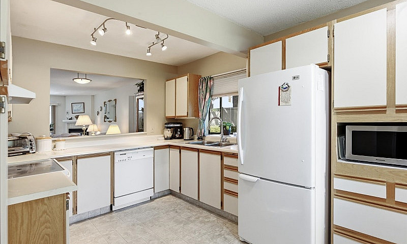 End Unit Townhouse I...