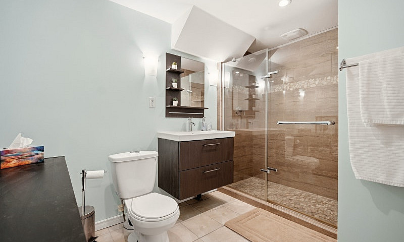 For Sale: Windsor Pa...