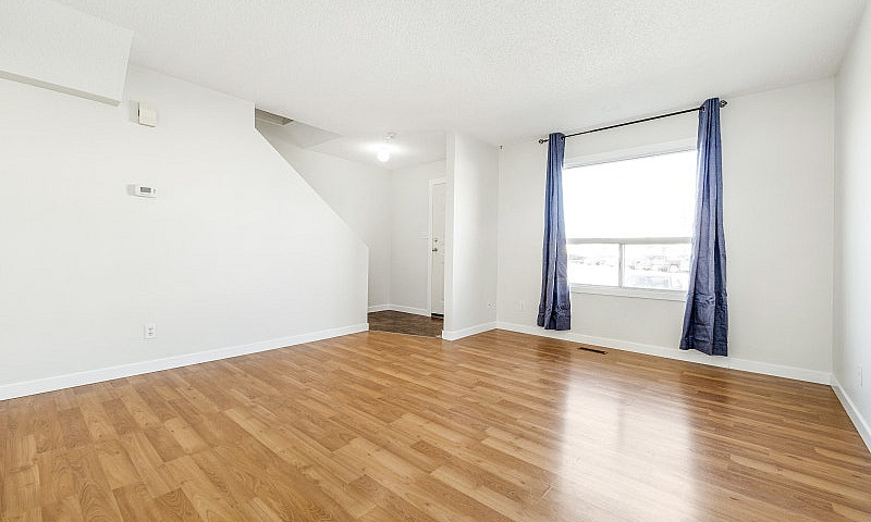 3 Bedroom Townhouse ...