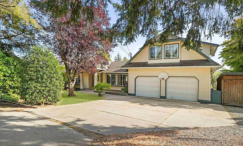 20094 24 Avenue Lang...
