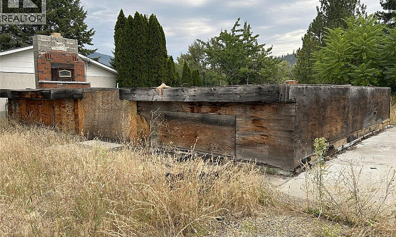 7346 Donaldson Drive...
