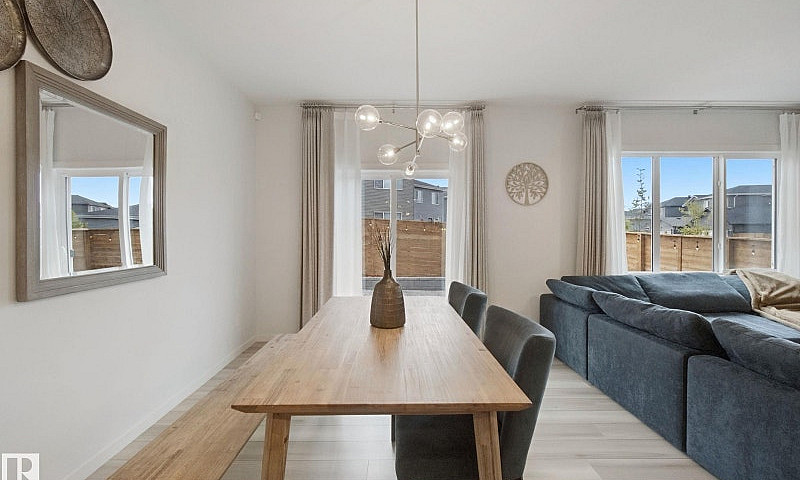 4 Bed Riverside Cove...