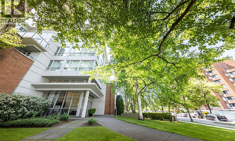 602 618 W 45Th Avenu...