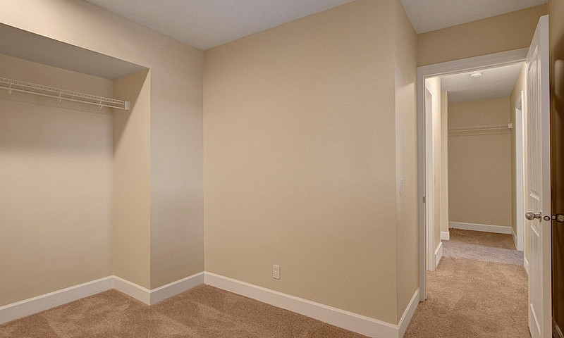 2 Bed X 1 Bath Apart...