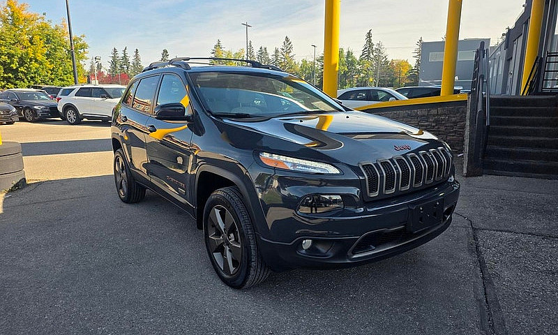 2017 Jeep Cherokee 4...