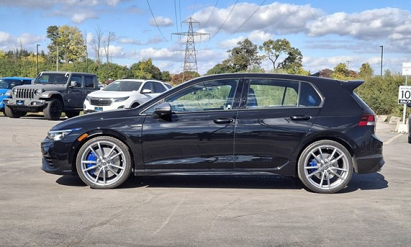 2024 Volkswagen Golf...