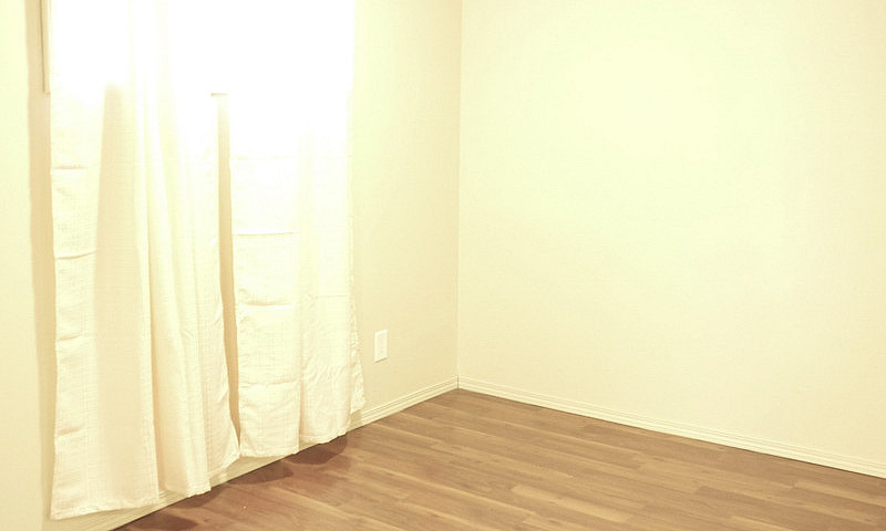 Large 1200Sf Renod 2...