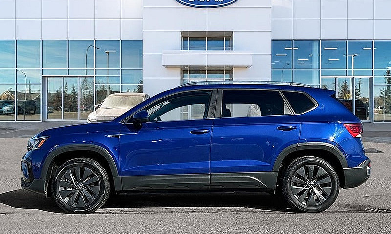 2024 Volkswagen Taos...