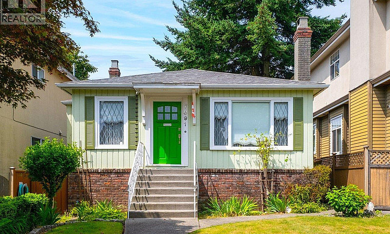 7891 Selkirk Street ...
