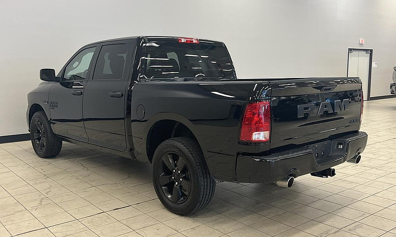 2021 Ram 1500 Classi...