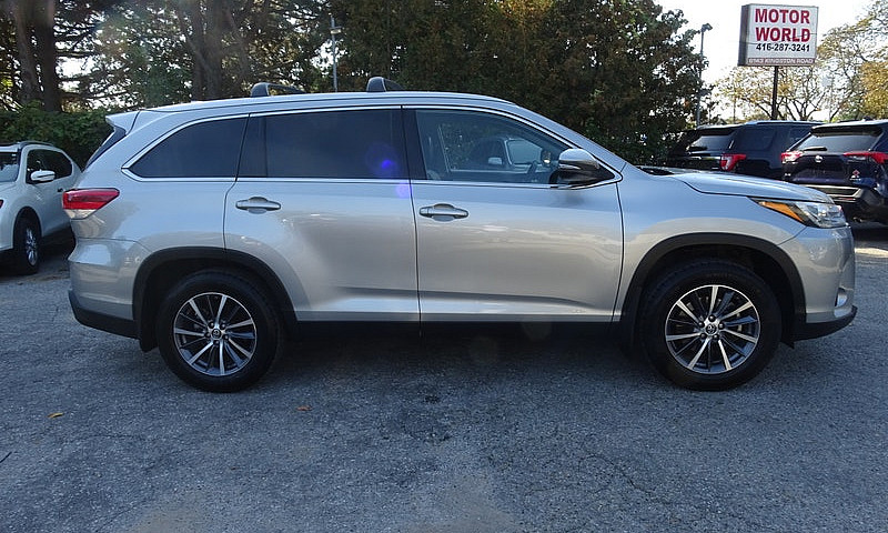 2019 Toyota Highland...