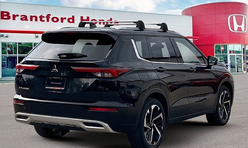 2022 Mitsubishi Outl...