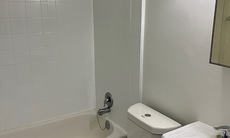 2 Bed 1 Bath - 1495/...