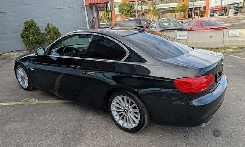 2011 Bmw 3 Series 2D...