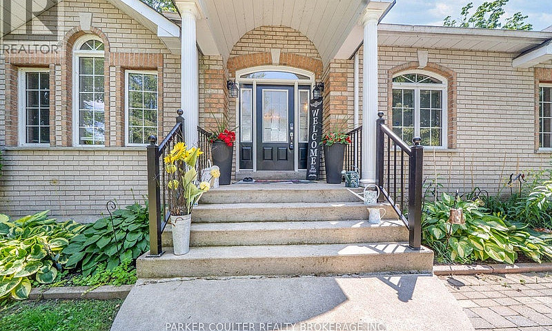 12 Mariposa Crescent...