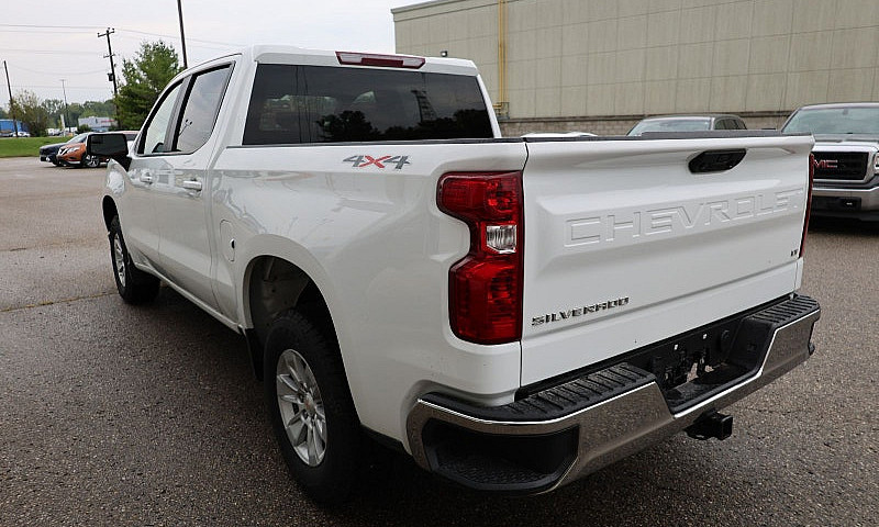 2025 Chevrolet Silve...