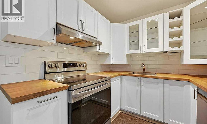 202A, 5601 Dalton Dr...