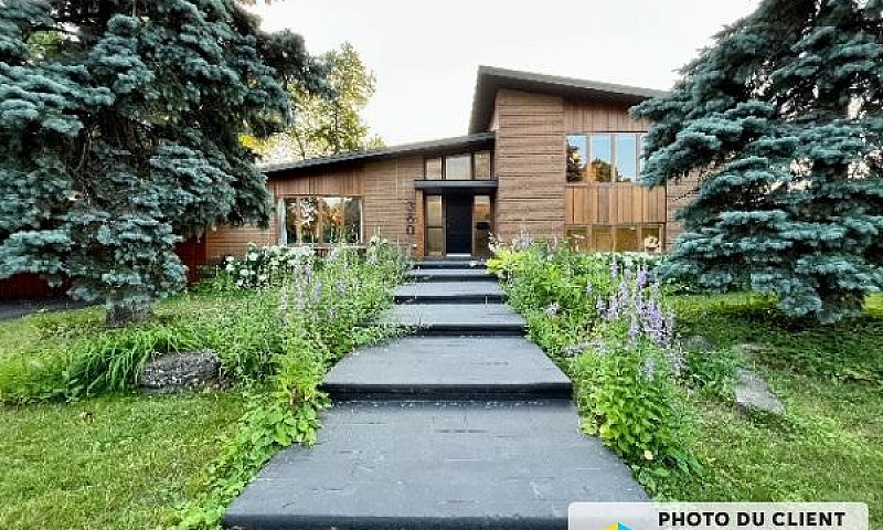 $1,398,000 - Bungalo...