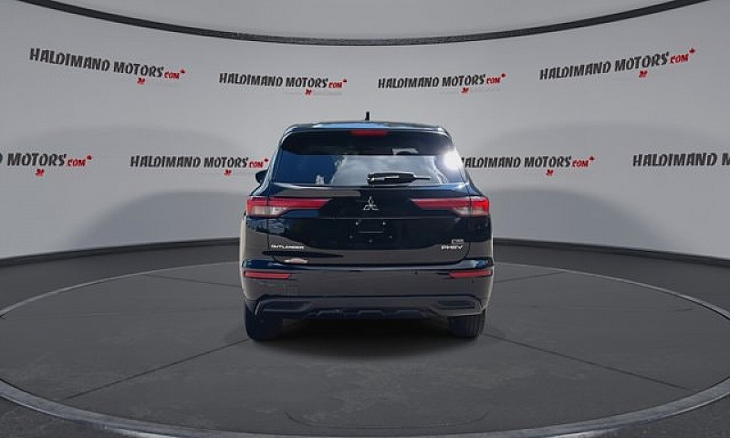 2023 Mitsubishi Outl...