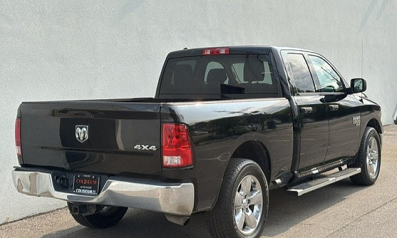 2019 Ram 1500 Classi...