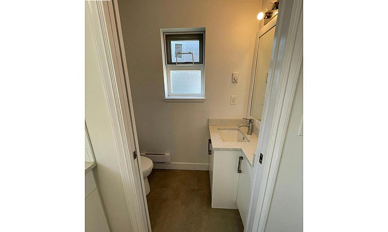 617 E 65Th Avenue Va...