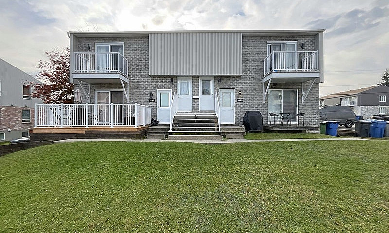 $2,200,000 - 6 Units...