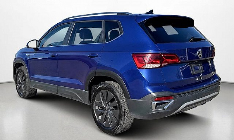 2022 Volkswagen Taos...