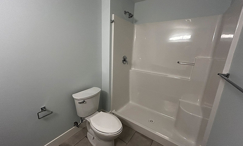 2 Bedroom Plus Den A...