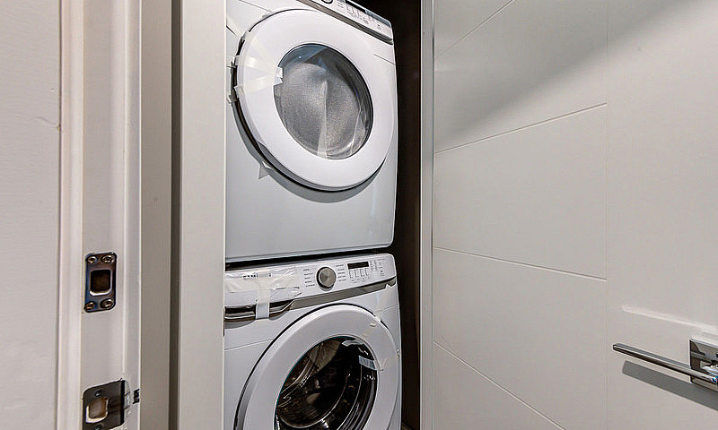 Pet Friendly Apt Nea...
