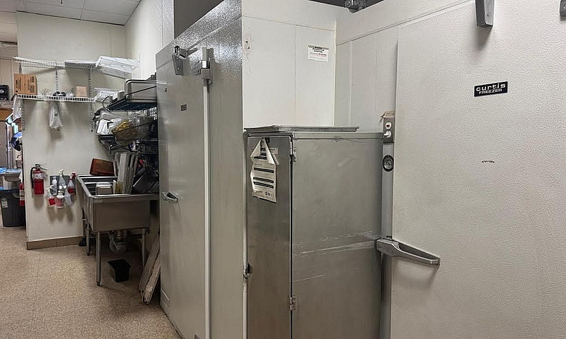Sub Way For Sale Sca...