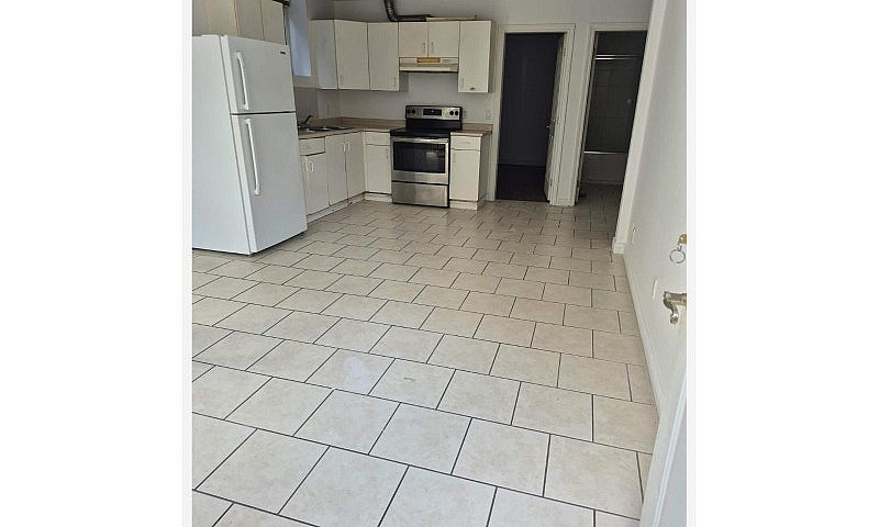 Suite 2255 124 Stree...
