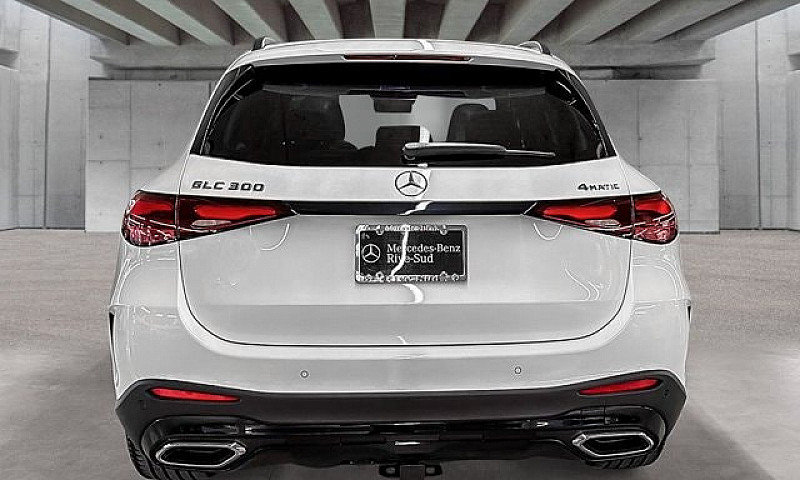 2027 Mercedes-Benz G...