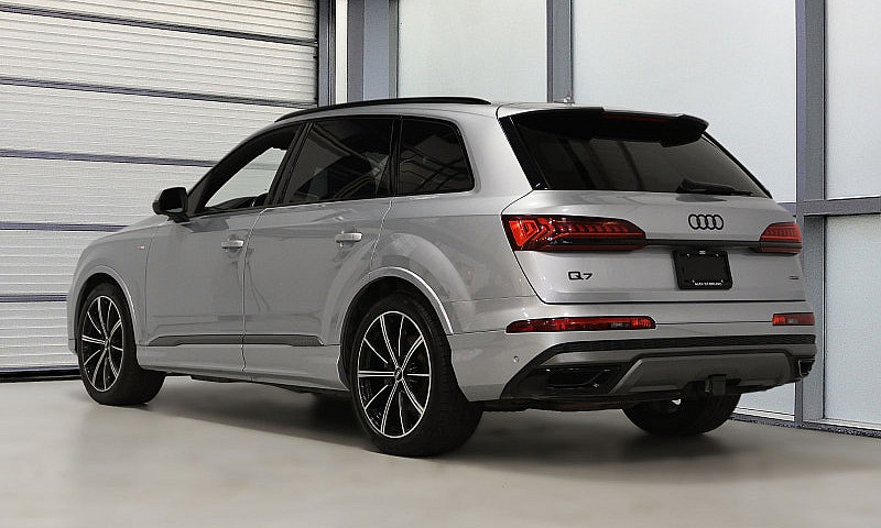 2020 Audi Q7 Technik...