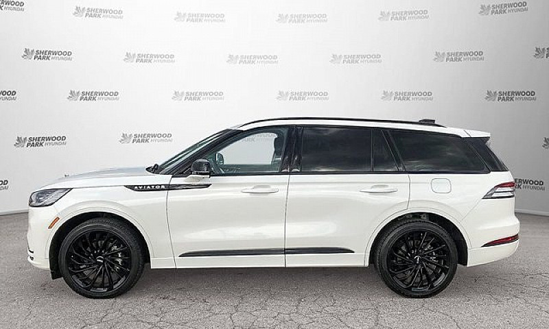 2025 Lincoln Aviator...