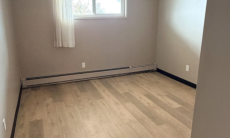 One & Two Bedroom Un...