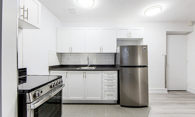 Vp & Eglinton| Eglin...
