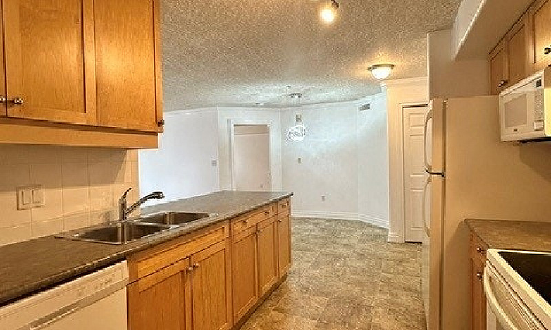 Riverwalk Villas - R...