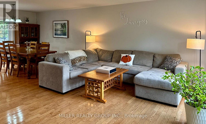 571 Broadwood Avenue...