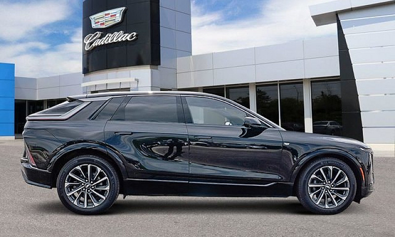 2024 Cadillac Lyriq ...