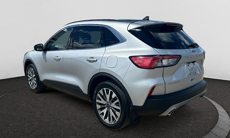 2020 Ford Escape Tit...