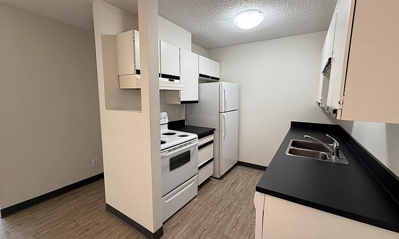 Classic 2 Bed 1 Bath...