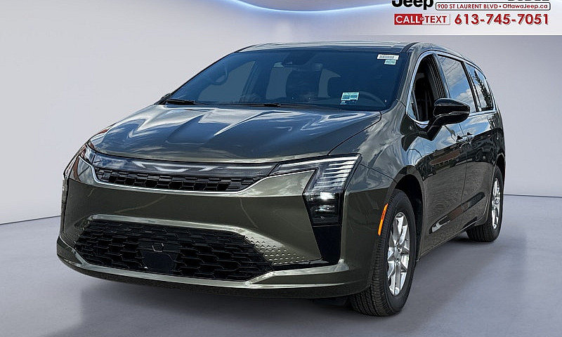 2027 Chrysler Pacifi...