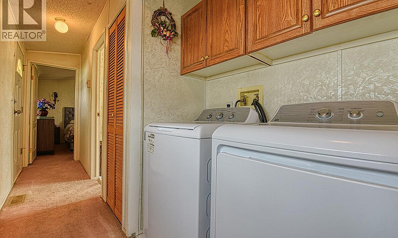 52 560 Soda Creek Ro...
