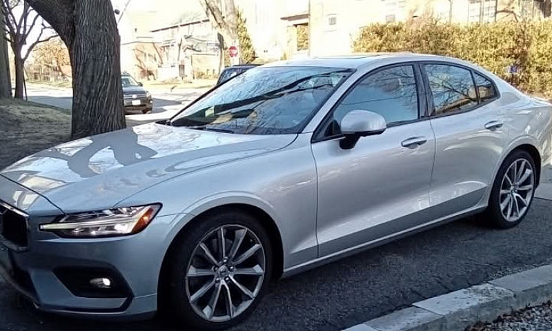 2020 Volvo S60 T6 Mo...