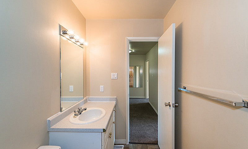 3 Bedroom Townhouse ...