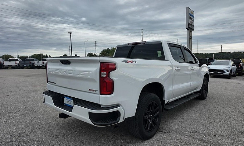 2022 Chevrolet Silve...