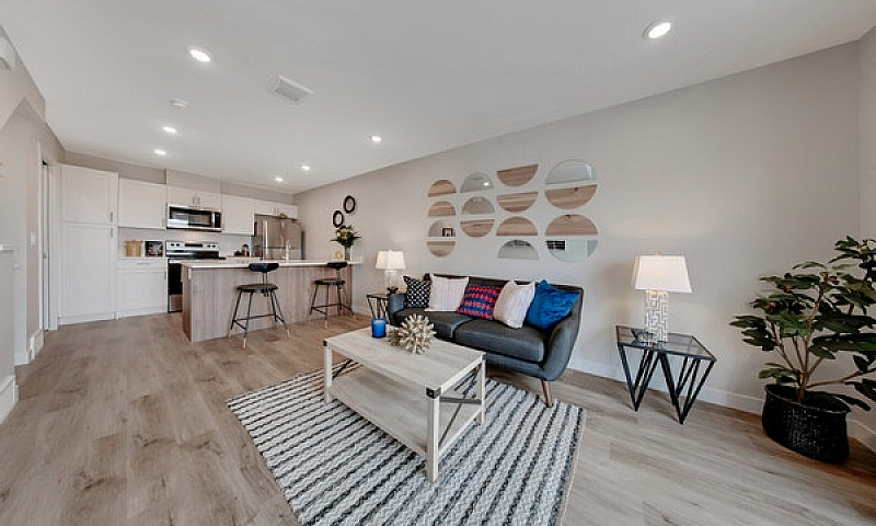 1 Bedroom Townhouse ...