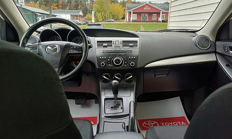2012 Mazda 3 Gx...